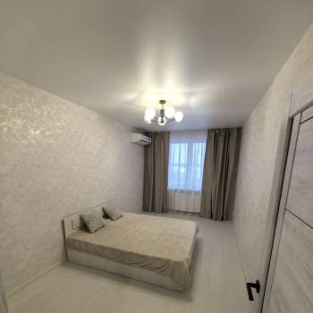 Продается 1-комнатная квартира, 37,5 м²