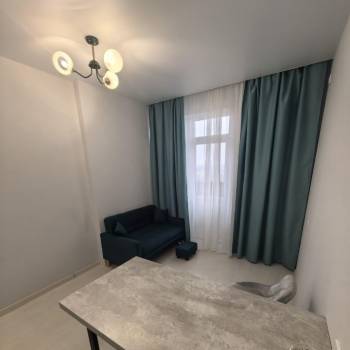 Продается 1-комнатная квартира, 37,5 м²