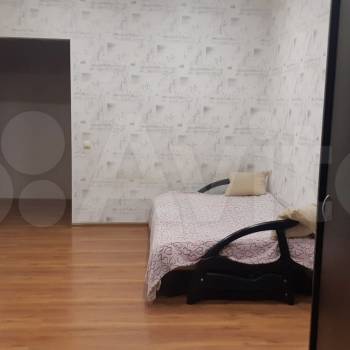 Сдается 1-комнатная квартира, 42 м²