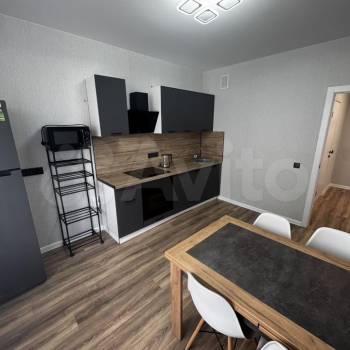 Сдается 1-комнатная квартира, 43 м²