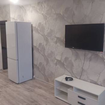 Сдается 1-комнатная квартира, 42 м²