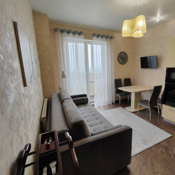 Продается 1-комнатная квартира, 46 м²