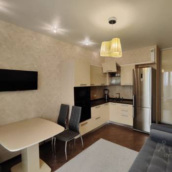 Продается 1-комнатная квартира, 46 м²