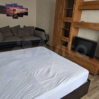 Сдается 1-комнатная квартира, 42 м²