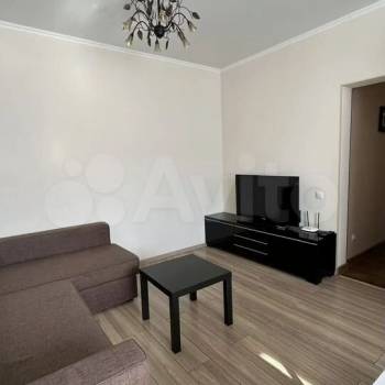 Сдается 1-комнатная квартира, 50 м²