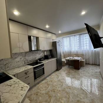 Сдается 1-комнатная квартира, 52 м²