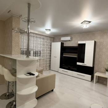 Сдается 1-комнатная квартира, 35 м²