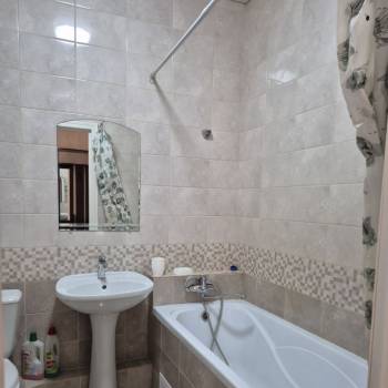 Сдается 1-комнатная квартира, 42 м²