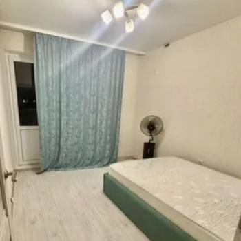 Продается 1-комнатная квартира, 40 м²