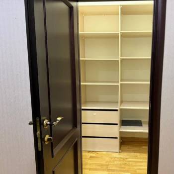 Сдается Многокомнатная квартира, 110 м²