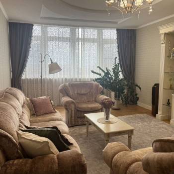 Продается 2-х комнатная квартира, 101,5 м²