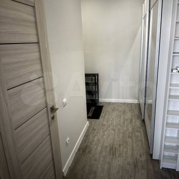 Продается 1-комнатная квартира, 42 м²