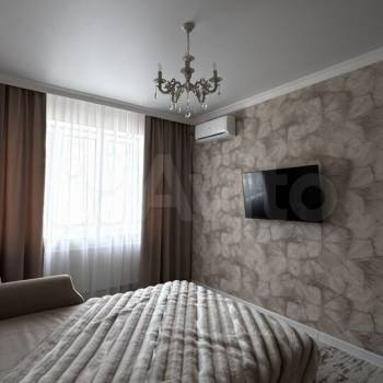 Сдается 1-комнатная квартира, 37 м²