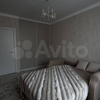 Сдается 1-комнатная квартира, 37 м²