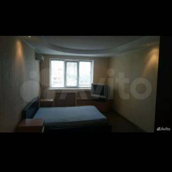 Сдается 1-комнатная квартира, 40,2 м²