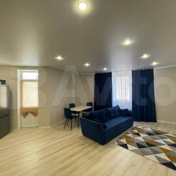 Сдается 2-х комнатная квартира, 70 м²