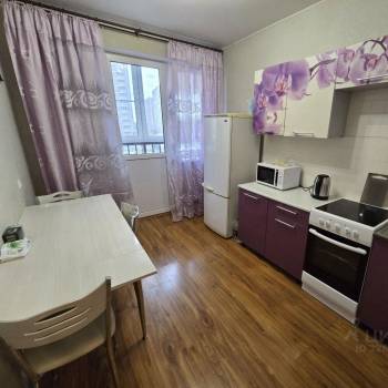 Сдается 1-комнатная квартира, 46 м²