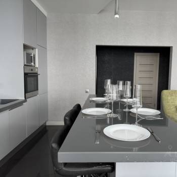 Продается 2-х комнатная квартира, 79 м²