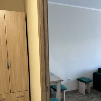 Сдается 1-комнатная квартира, 42 м²