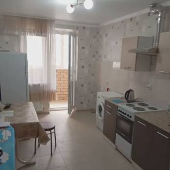 Сдается 1-комнатная квартира, 42 м²