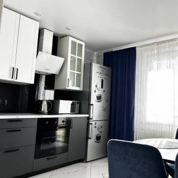 Сдается 1-комнатная квартира, 40 м²