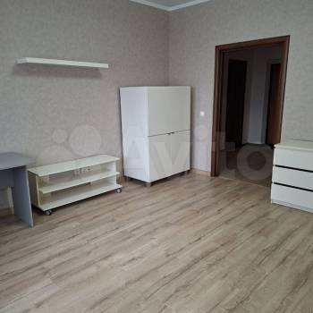 Сдается 1-комнатная квартира, 51 м²