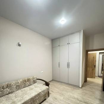 Продается 1-комнатная квартира, 34 м²