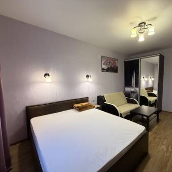 Сдается 1-комнатная квартира, 52 м²