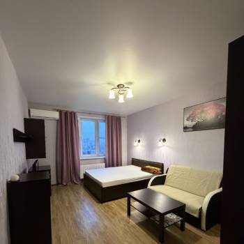 Сдается 1-комнатная квартира, 52 м²