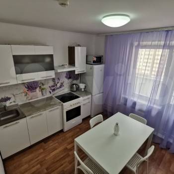 Сдается 1-комнатная квартира, 41 м²