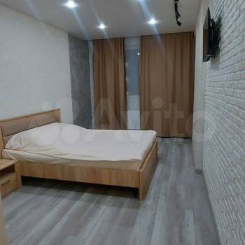 Сдается 1-комнатная квартира, 40 м²