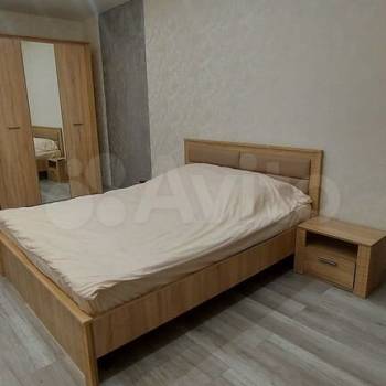 Сдается 1-комнатная квартира, 40 м²