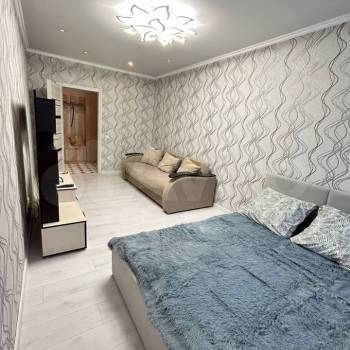 Сдается 1-комнатная квартира, 50 м²