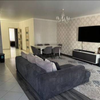 Продается 3-х комнатная квартира, 102,4 м²