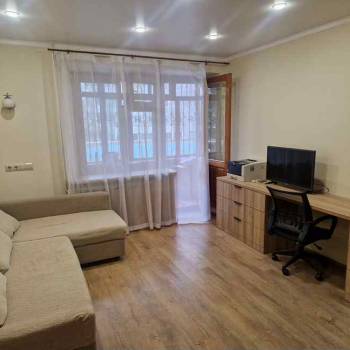 Сдается 1-комнатная квартира, 38 м²