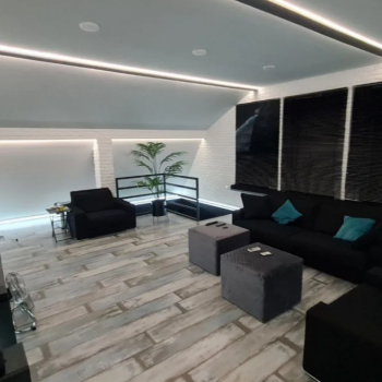 Продается Нежилое помещение, 240 м²