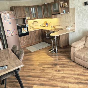 Продается 2-х комнатная квартира, 71,8 м²