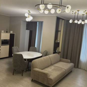 Продается 2-х комнатная квартира, 60 м²