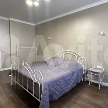 Сдается 2-х комнатная квартира, 72 м²