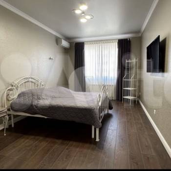 Сдается 2-х комнатная квартира, 72 м²