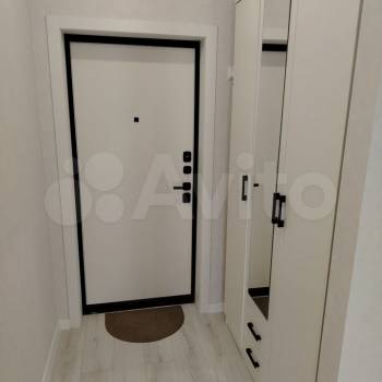 Сдается 1-комнатная квартира, 42 м²