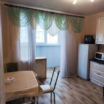 Продается 1-комнатная квартира, 41 м²