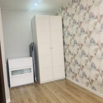 Продается 1-комнатная квартира, 37 м²