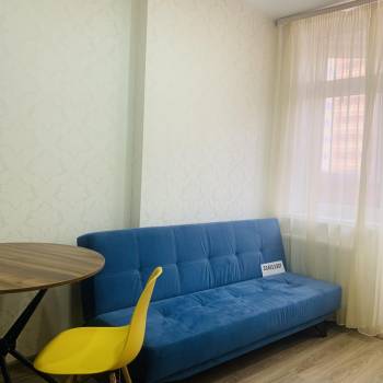 Продается 1-комнатная квартира, 37 м²
