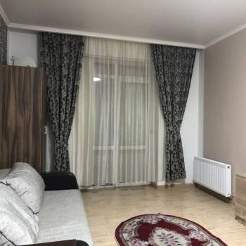 Сдается 1-комнатная квартира, 42 м²