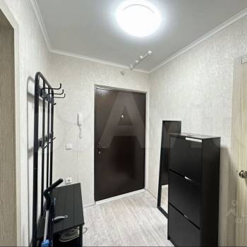 Продается 1-комнатная квартира, 37,8 м²