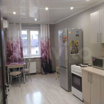 Сдается 1-комнатная квартира, 42 м²