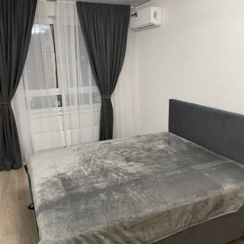 Сдается 1-комнатная квартира, 42 м²