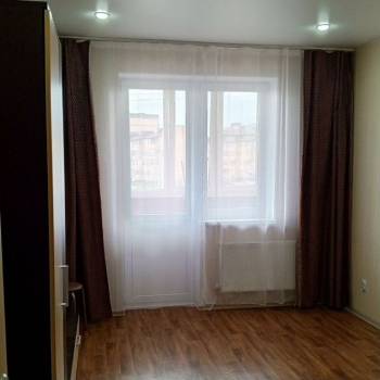 Продается 1-комнатная квартира, 32 м²