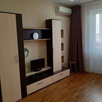 Продается 1-комнатная квартира, 32 м²